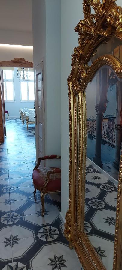 Juwel Apartments Krakow Z Widokiem Na Wawel Ap 29A Bagian luar foto