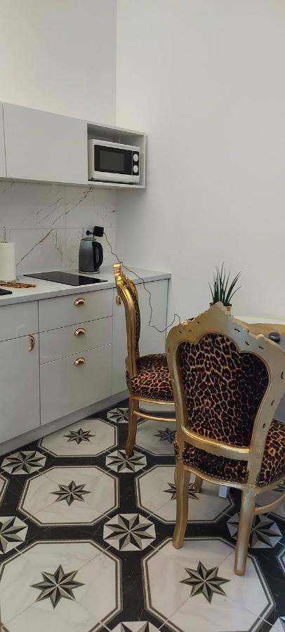 Juwel Apartments Krakow Z Widokiem Na Wawel Ap 29A Bagian luar foto